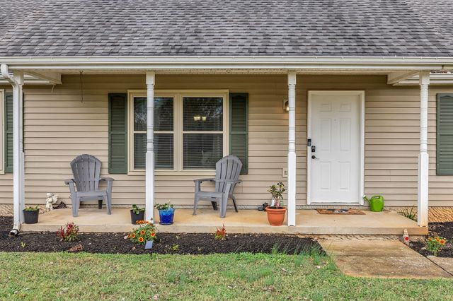 $399,900 | 7148 Lone Eagle Drive | Waldron Farms