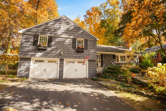 $599,999 | 12 Garland Road | West Hartford