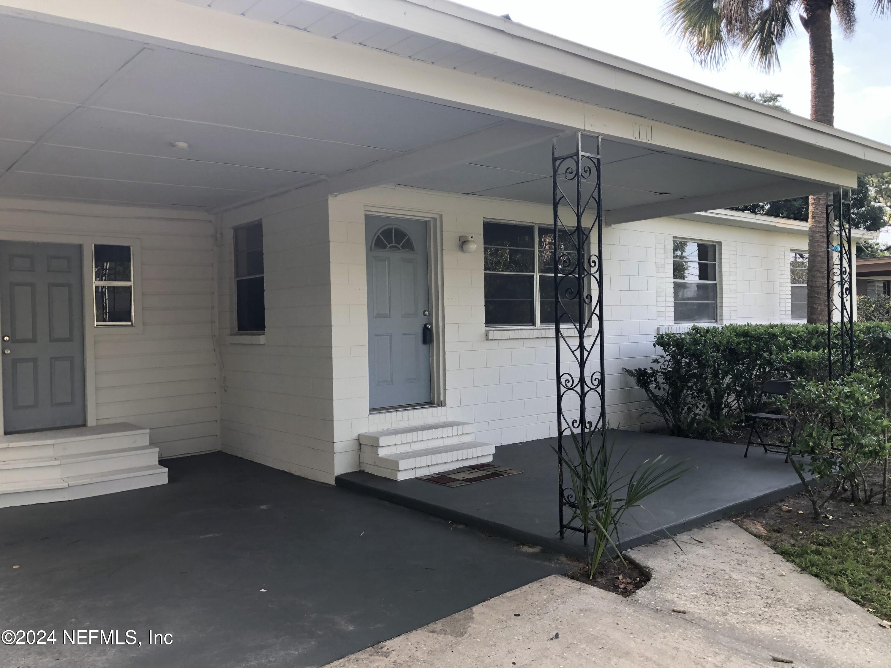 a view of front door and porch