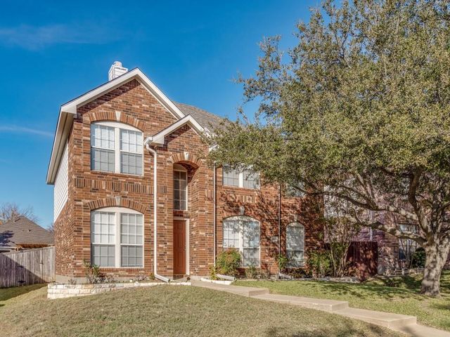 $550,000 | 2425 Hunters Run Drive | Plano