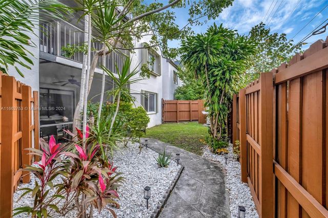 $760,000 | 2983 Bird Avenue, Unit 4 | Northeast Coconut Grove