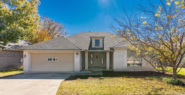 $381,000 | 325 Chase Oaks Place | Fredericksburg