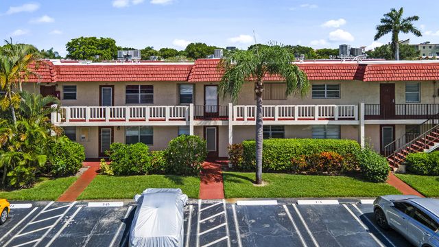 $165,000 | 3 Abbey Lane, Unit 106 | Villages of Oriole