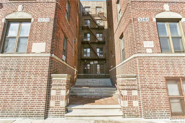 $117,000 | 3279 Hull Avenue, Unit 12A | Norwood