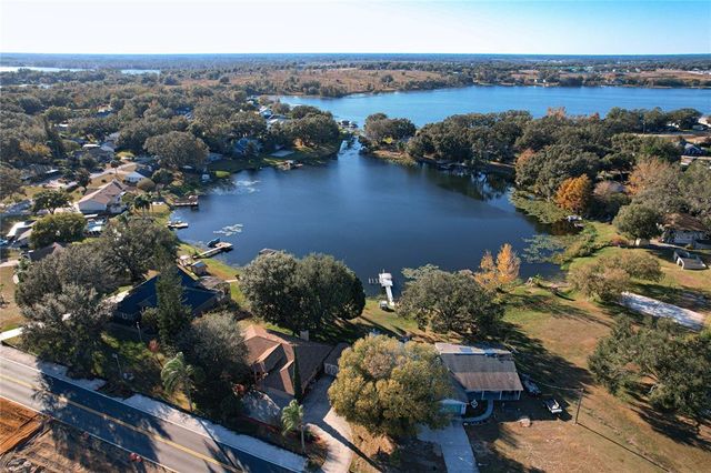 $675,000 | 9835 Lakeshore Drive