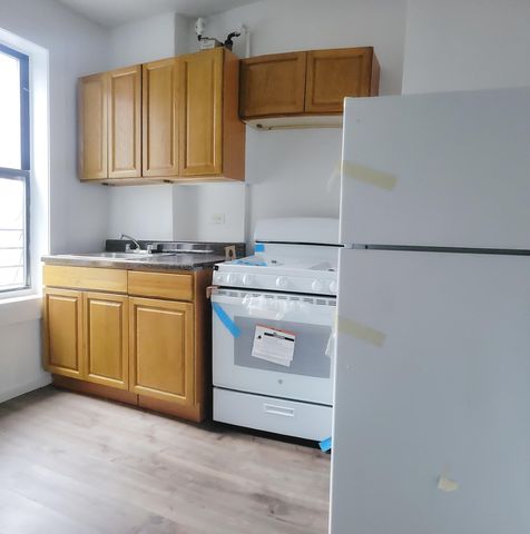 $1,710 | 2541 Aqueduct Avenue West, Unit E3 | Fordham Manor