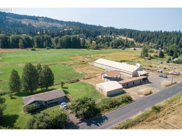 $1,580,000 | 3900 Wyeast Road