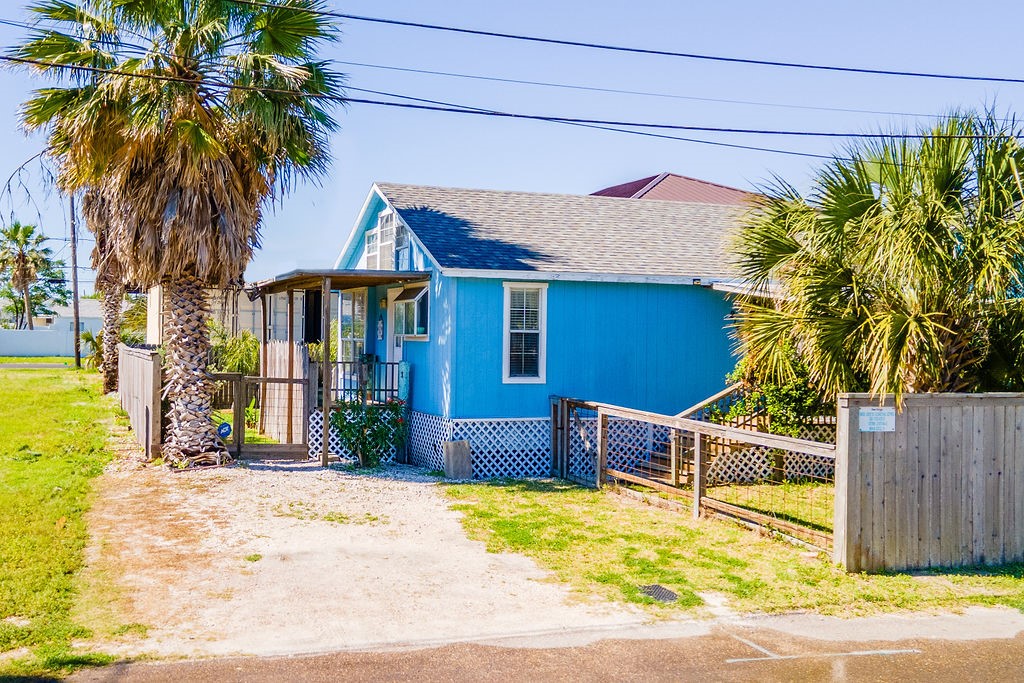 The beach is calling with this "Old Town" beach co