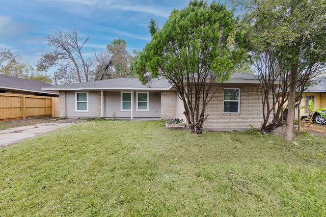 $220,000 | 2638 Almeda Plaza Drive | Five Corners