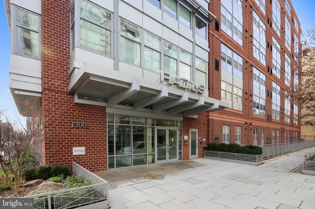 $1,900 | 1300 N Street Northwest, Unit 512 | Logan Circle