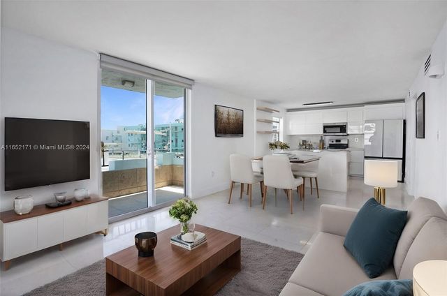 $450,000 | 720 Collins Avenue, Unit 403 | Flamingo-Lummus