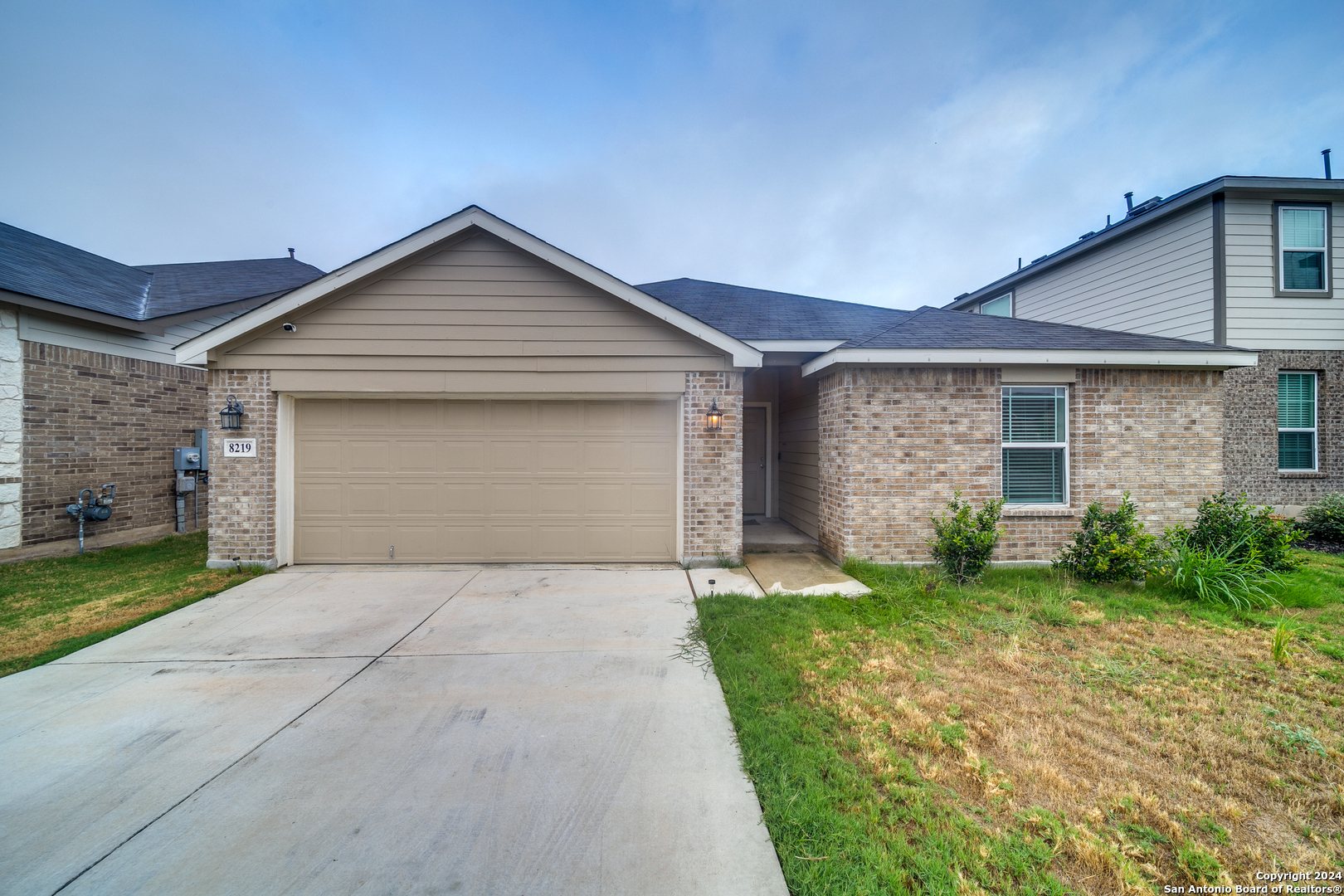 front view of house with a yard