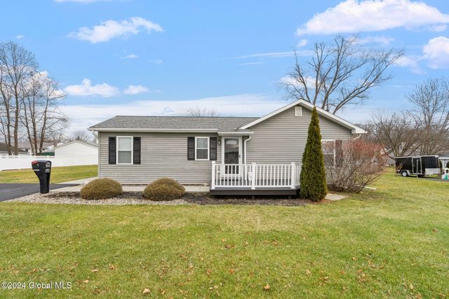 $304,900 | 6 Maine Avenue | East Greenbush