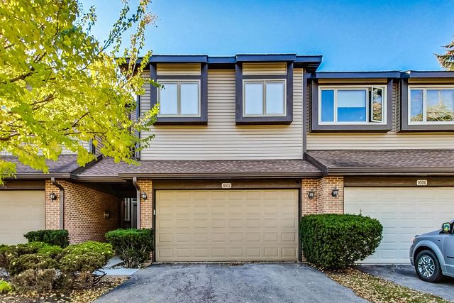 $529,900 | 1002 Arbor Court | Mount Prospect