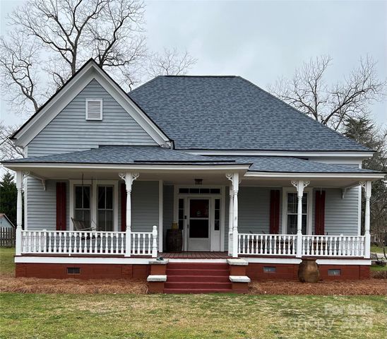 $329,000 | 818 Calhoun Street | Johnston