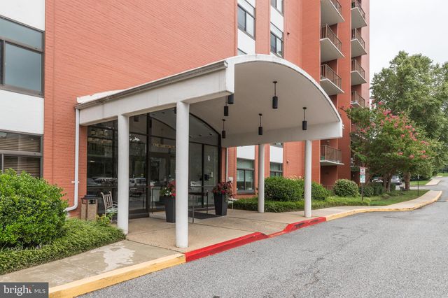 $1,900 | 1 Smeton Place, Unit 1002 | Dulaney Towers