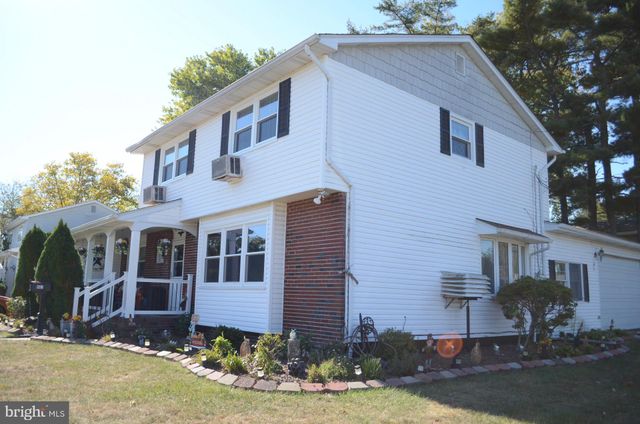 $299,900 | 901 Harrison Avenue | Pleasantville