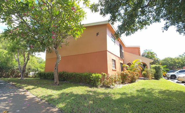 $1,750 | 50 Southeast 12th Street, Unit 257 | Southeast Boca Raton