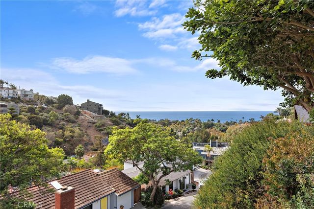 $11,800 | 980 Meadowlark Lane | Laguna Beach Village