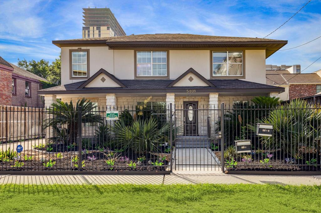 Welcome to 5408 Chenevert! Fresh landscaping, 2021 great covered front porch, and fully gated to extra security. Perfect location, in close proximity to Hermann park, the Medical center, Rice University, and also zoned to Poe Elementary.