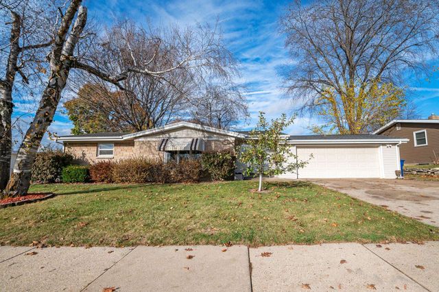 $239,900 | 2219 Basten Street | Eastside Green Bay