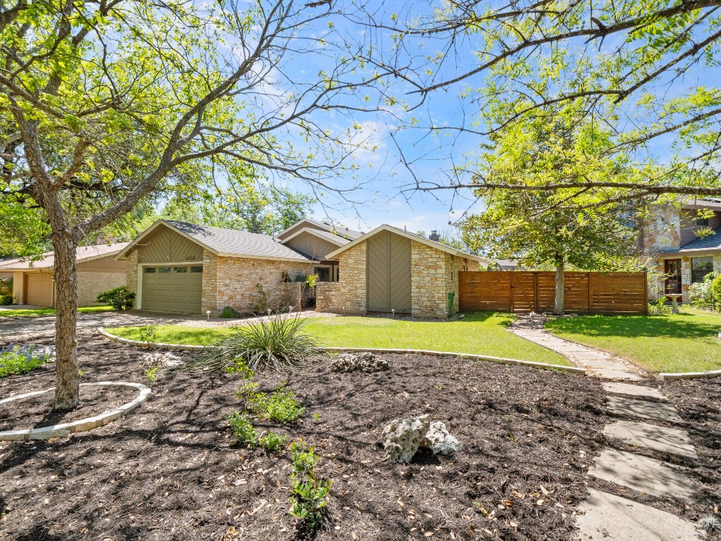 a house view with a backyard space