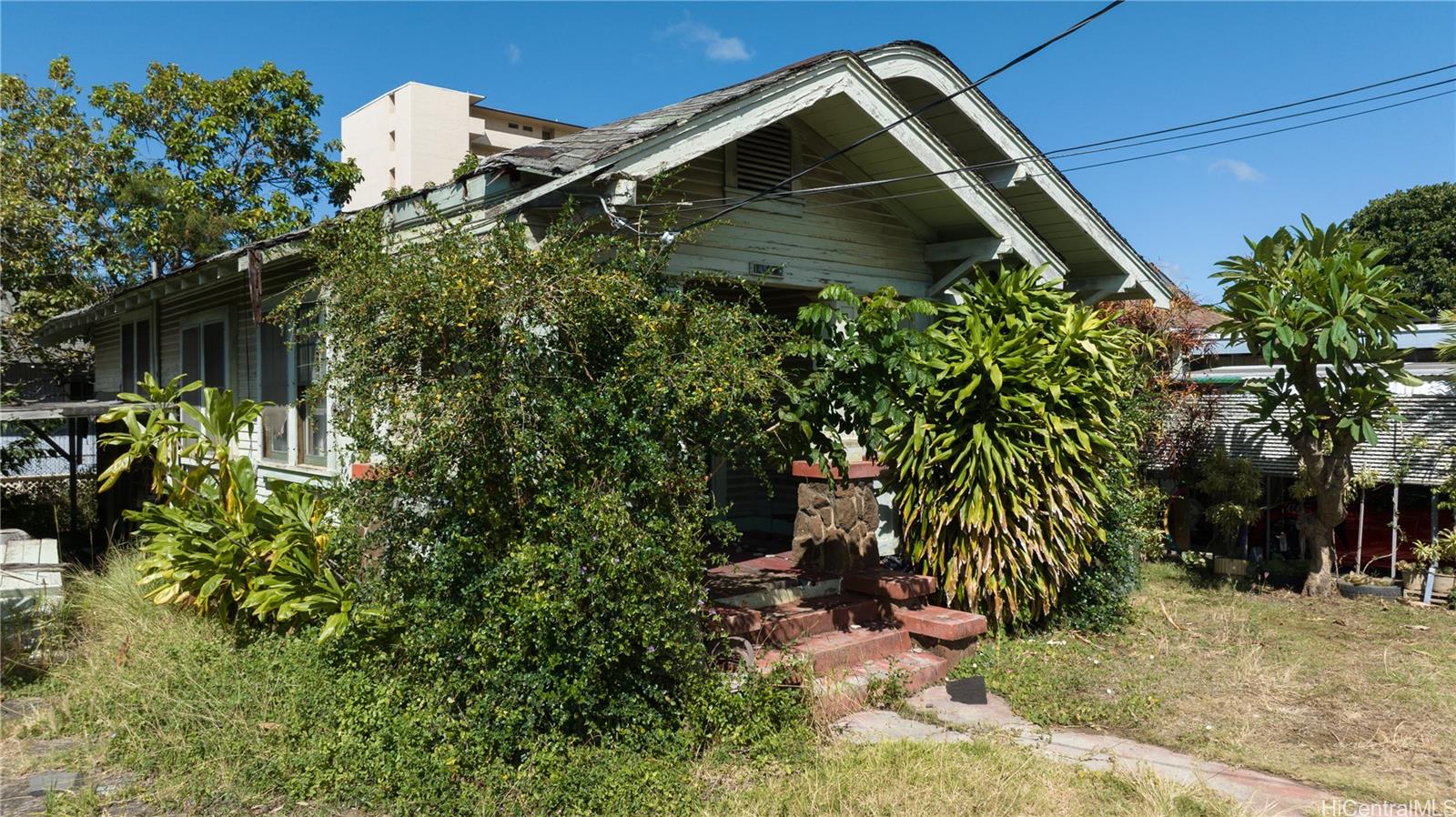 1450 Ke eaumoku Street Unit C Honolulu HI 96822 Compass