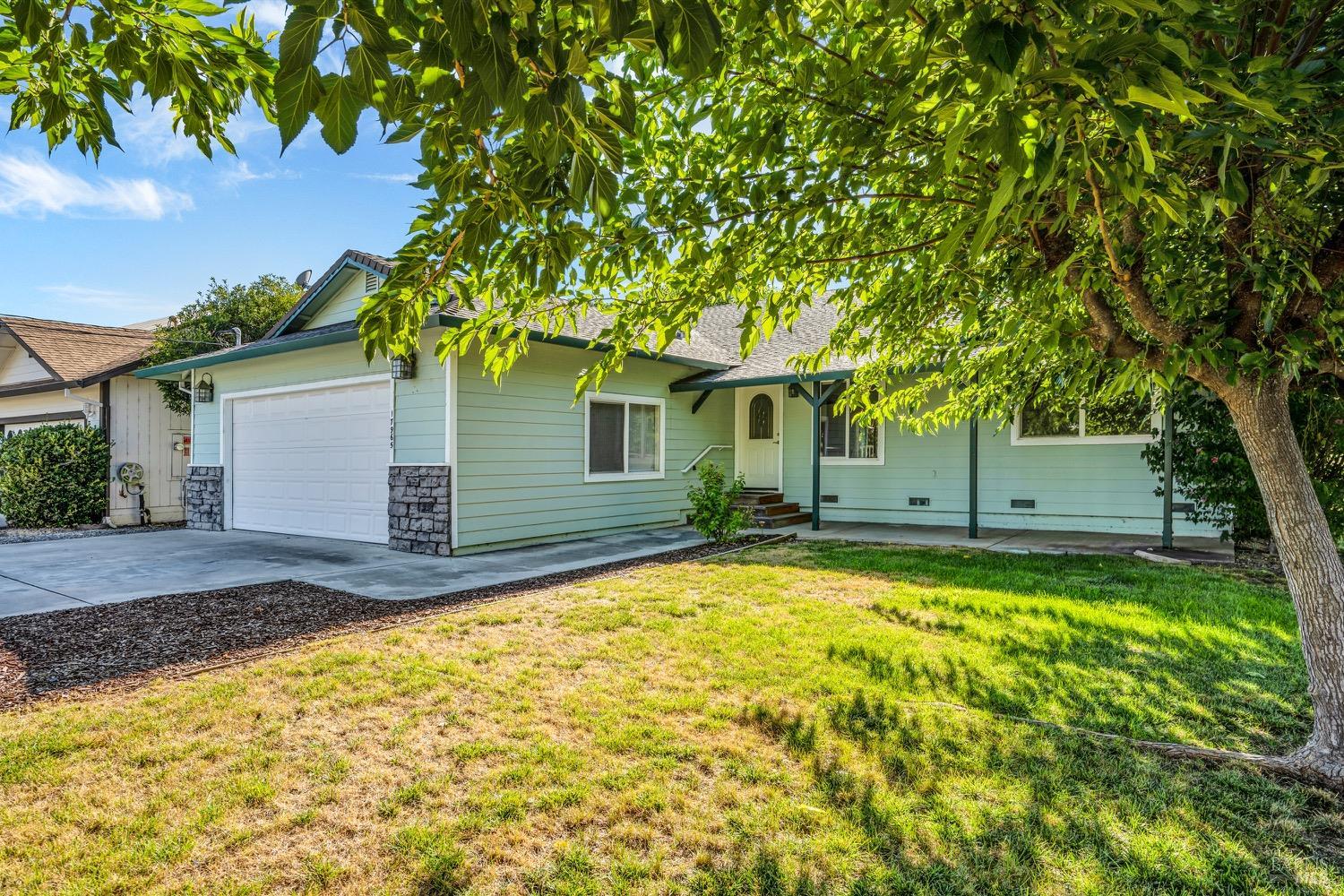 Bunker is a quiet side street in safe, gated Hidden Valley Lake community