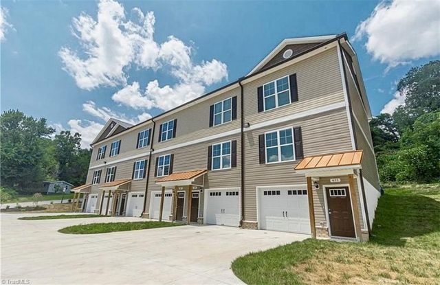 $259,900 | 611 Riverside Drive | Mount Airy