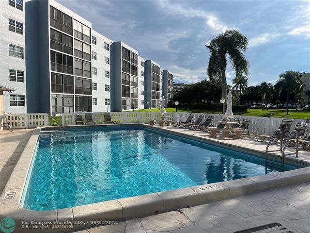 $280,000 | 190 Southeast 5th Avenue, Unit 103 | Dania Beach