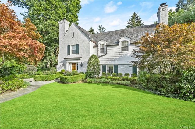 $2,595,000 | 25 Moore Road | Lawrence Park West
