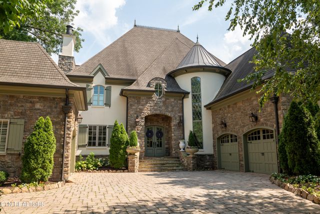 $5,195,000 | 812 Gettysvue Drive | Gettysvue