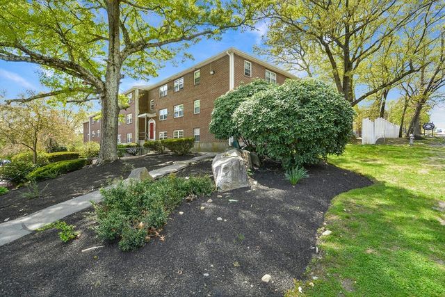 $2,000 | 261 Boston Post Road East, Unit 2 | East Marlborough