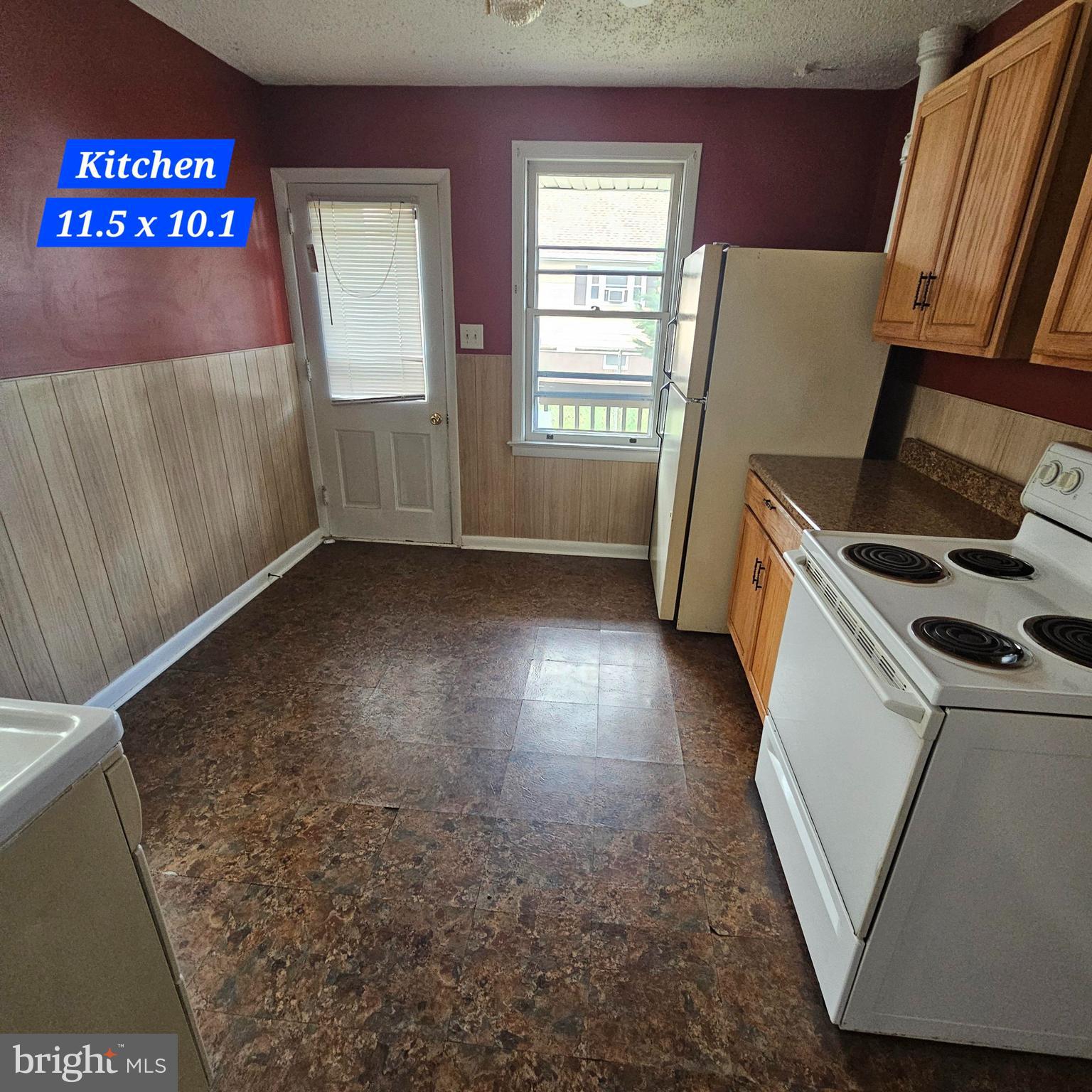 a view of a storage & utility room