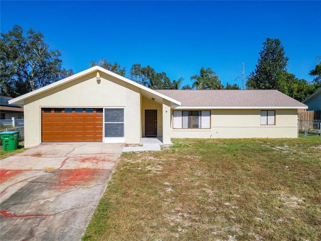 $329,900 | 622 North Goodrich Drive | Deltona Lakes