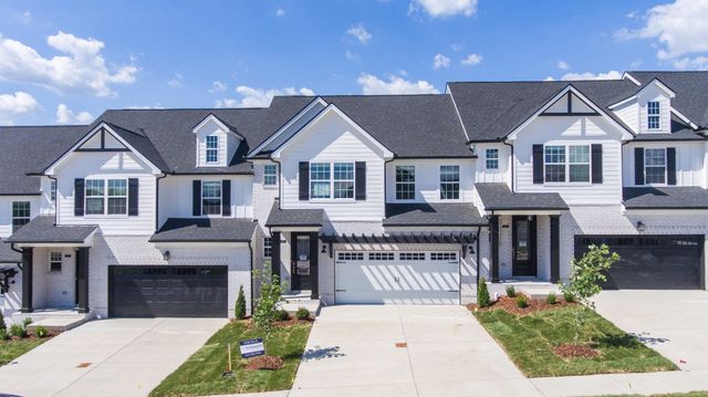 $434,900 | 153 Lightberry Lane | Hendersonville