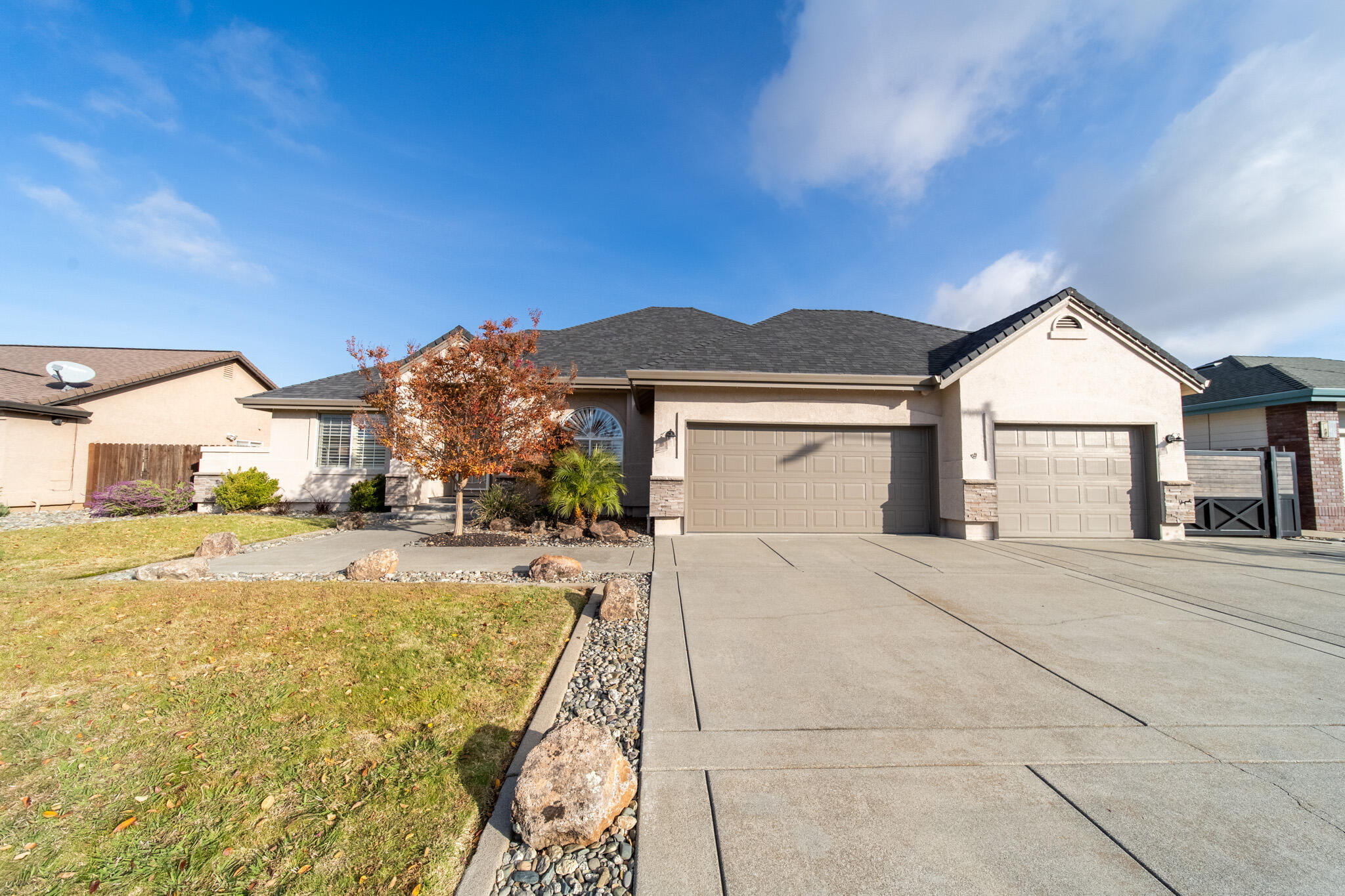 353 River Park Dr., Redding-EXT-19