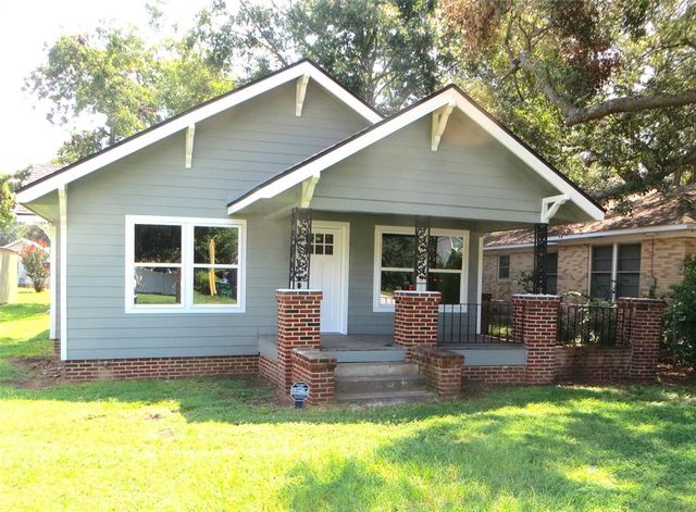 $199,000 | 1603 South Day Street | Brenham