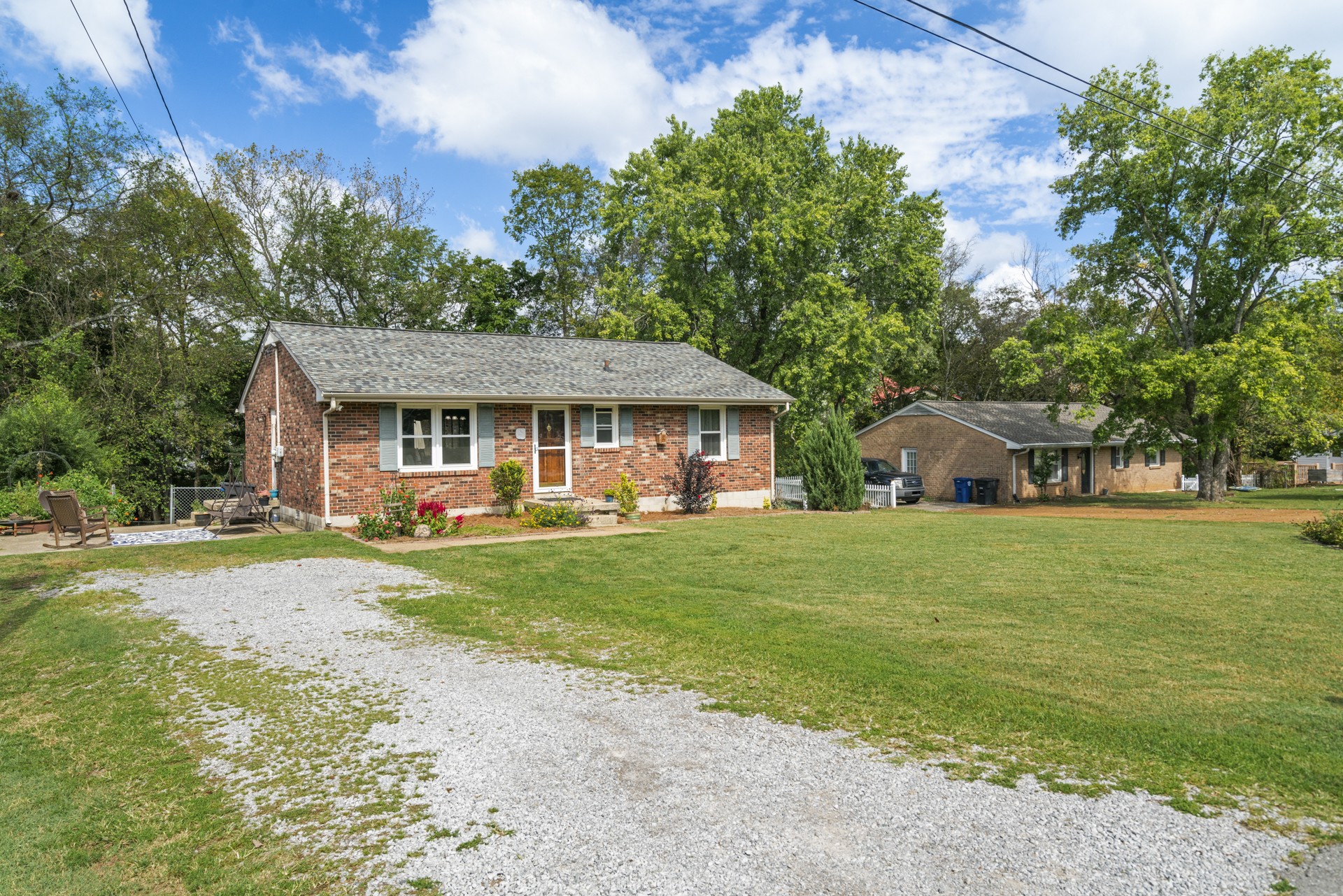 Welcome home to 113 Daniels Drive in Franklin! This brick ranch is a short walk to Downtown Franklin, The Factory and Harlinsdale Farm.