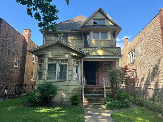 $174,900 | 6834 South Harper Avenue | South Shore