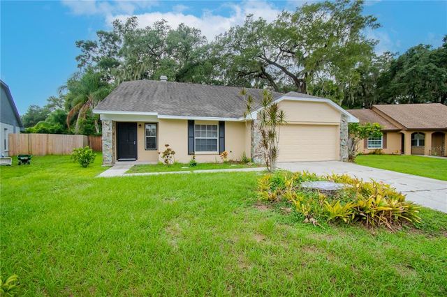 $360,000 | 2039 Shadow Pine Drive | Providence Lakes