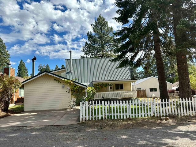 $279,000 | 218 Greenwood Street | Westwood