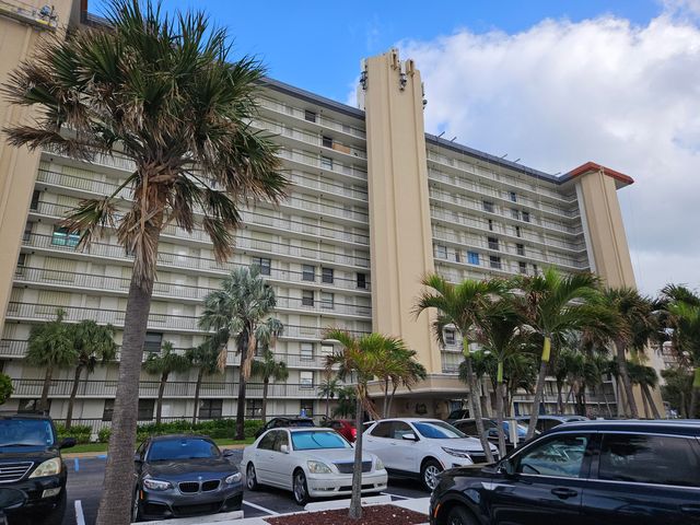 $2,800 | 10680 South Ocean Drive, Unit 308 | Island Crest