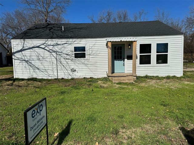 $209,000 | 111 East State Street | Terrell