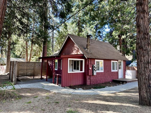 $1,695 | 54120 Pine Crest Avenue, Unit A | Idyllwild-Pine Cove