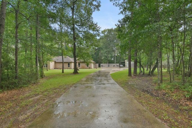 $738,800 | 1010 Commons Vista Drive | Commons of Lake Houston