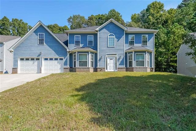 $390,000 | 6220 Polar Fox Court | South Fulton