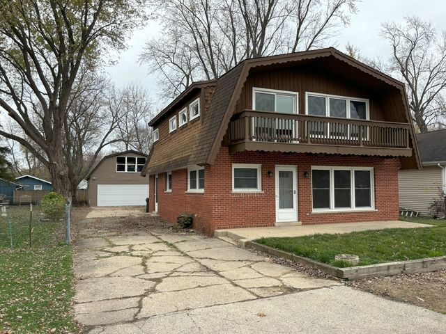 $3,000 | 103 Greenfield Avenue | Crystal Lake