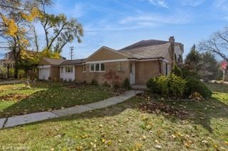 $550,000 | 7125 East Prairie Road | Lincolnwood