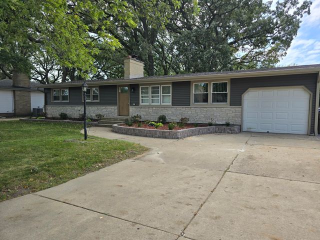 $329,900 | 1905 89th Street | Pleasant Prairie